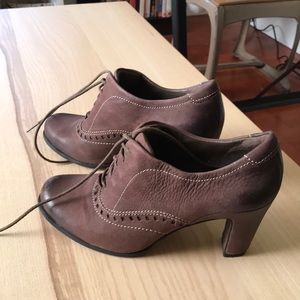 Ecco Heeled Oxford Loafers Lace-Up Bootie